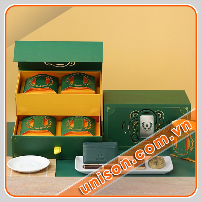 Mẫu hộp giấy 2 tầng - 3 tàng làm quà tặng cho khách hàng dịp lễ, Tết