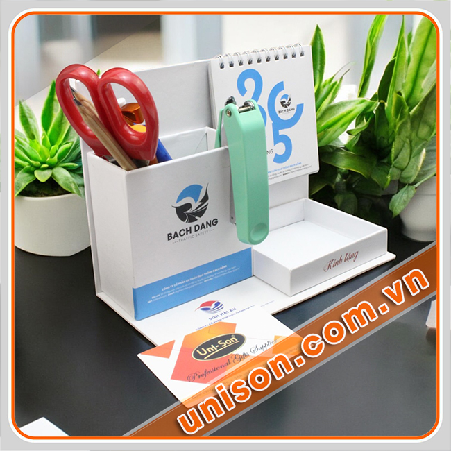 lịch để bàn 3D độc đáo, thú vị giá tốt unison hình 1