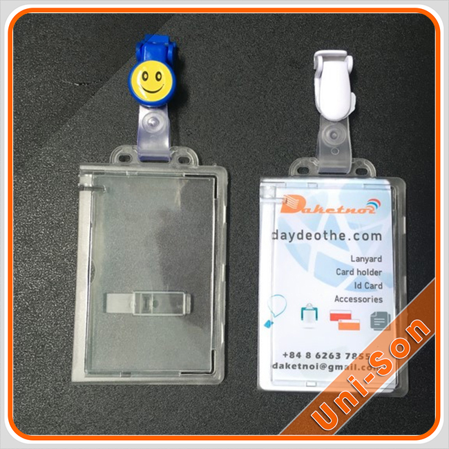 Thẻ tên mica cài áo, bao đựng thẻ mica