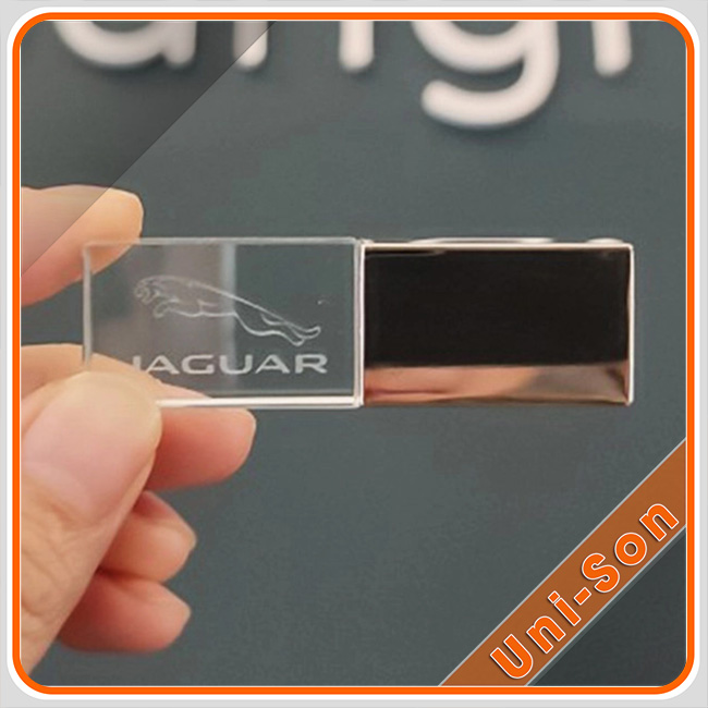 USB pha lê